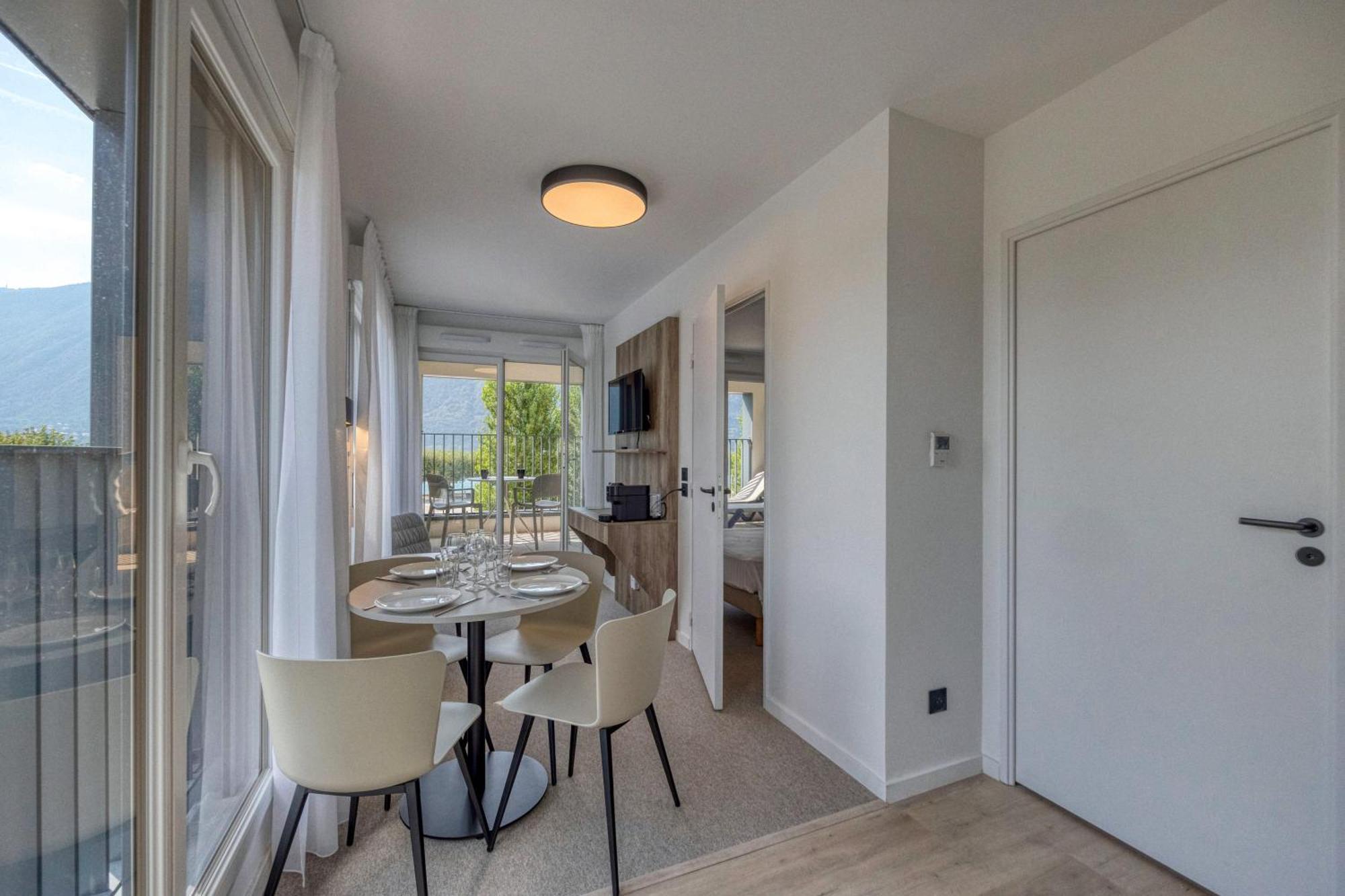 Kosy Appart'Hotels - Residence Du Lac อิกซ์เลส์แบ็งส์ ภายนอก รูปภาพ