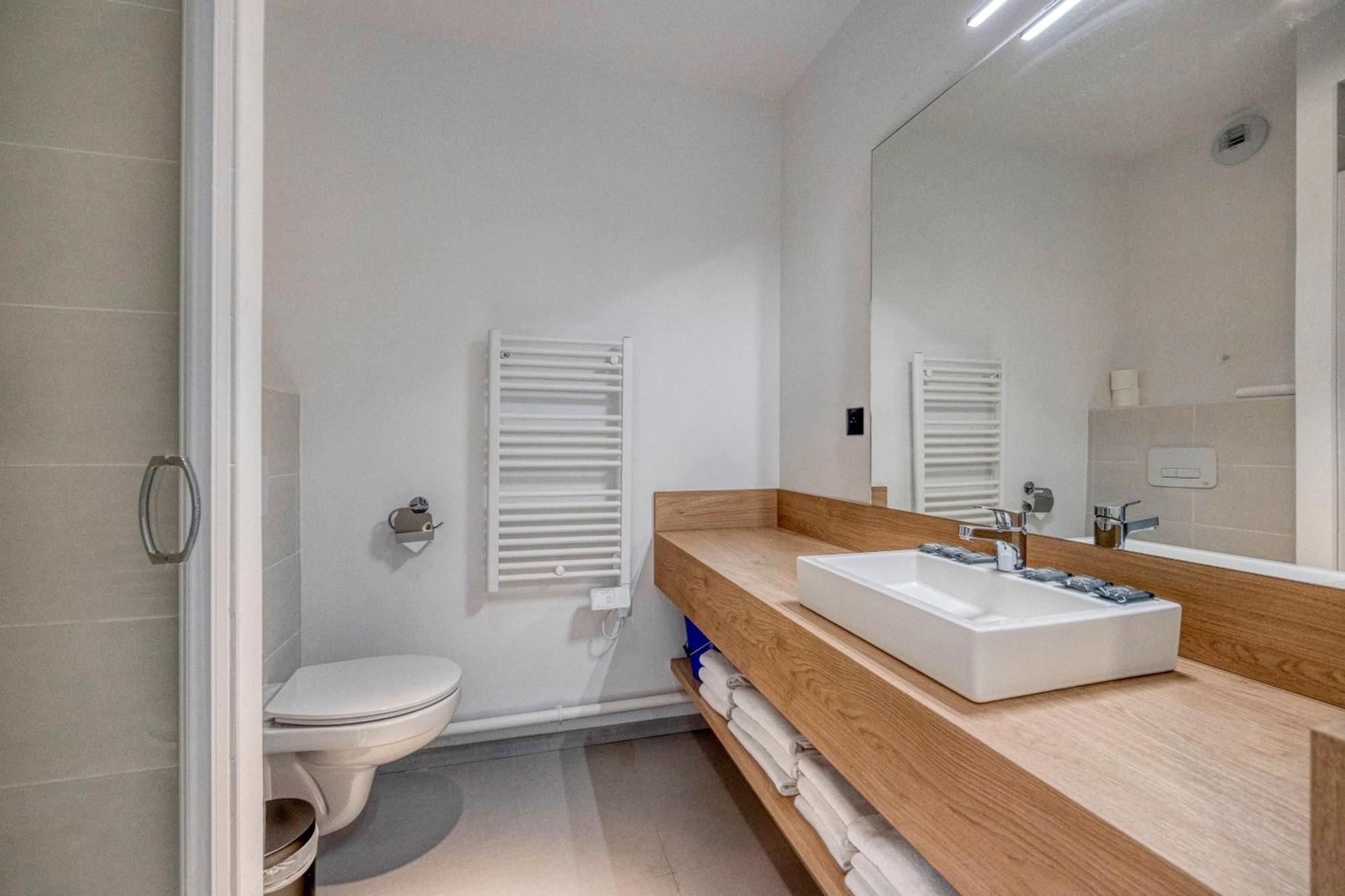 Kosy Appart'Hotels - Residence Du Lac อิกซ์เลส์แบ็งส์ ภายนอก รูปภาพ